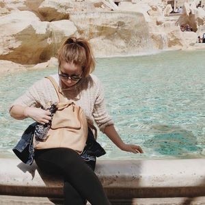 Meet your Posher, Nicoletta